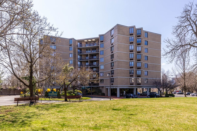River Ridge Terrace in Highland Park, NJ - Building Photo - Building Photo