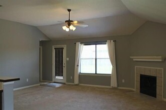 2381 Evening Song Dr in Little Elm, TX - Building Photo - Building Photo