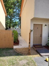 408 NE 18th Ave in Homestead, FL - Building Photo - Building Photo
