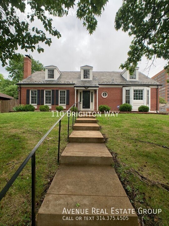 110 Brighton Way in Clayton, MO - Building Photo