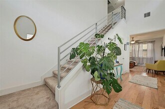2200 Capulet St in Austin, TX - Building Photo - Building Photo