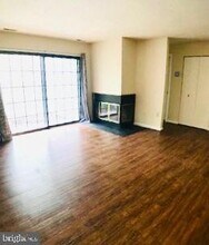 1647 Carriage House Terrace-Unit -1647-A in Silver Spring, MD - Building Photo - Building Photo