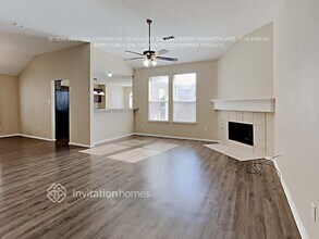 905 Hidden Oaks Dr in Burleson, TX - Building Photo - Building Photo
