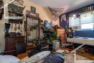 42 Orchard Rd, Unit 2 in Brookline, MA - Building Photo - Building Photo