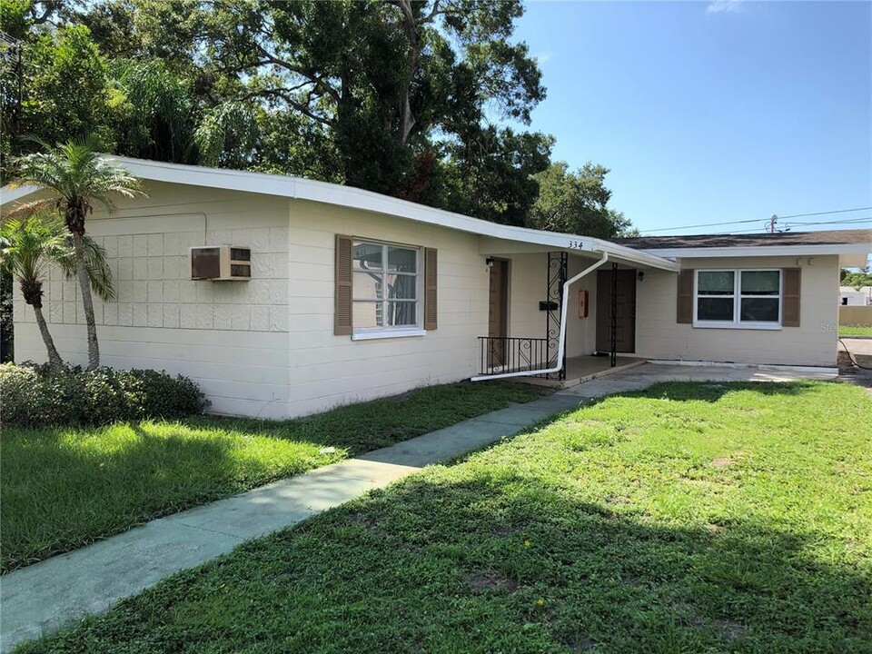 334 33rd Ave N in St. Petersburg, FL - Building Photo