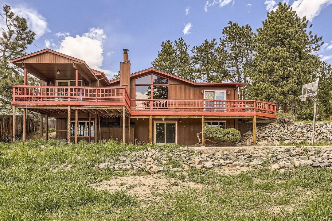 3959 Ponderosa Ln in Evergreen, CO - Building Photo