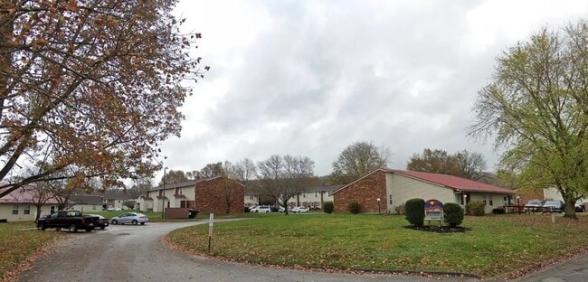 property at 1890 Vista Cir