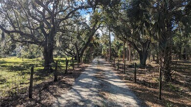 33101 Serene Dr in Punta Gorda, FL - Building Photo - Building Photo