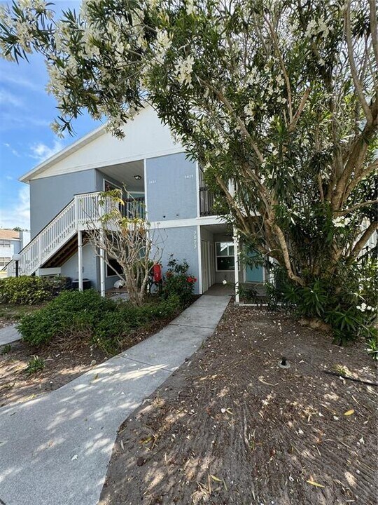 3821 59th Ave W in Bradenton, FL - Building Photo