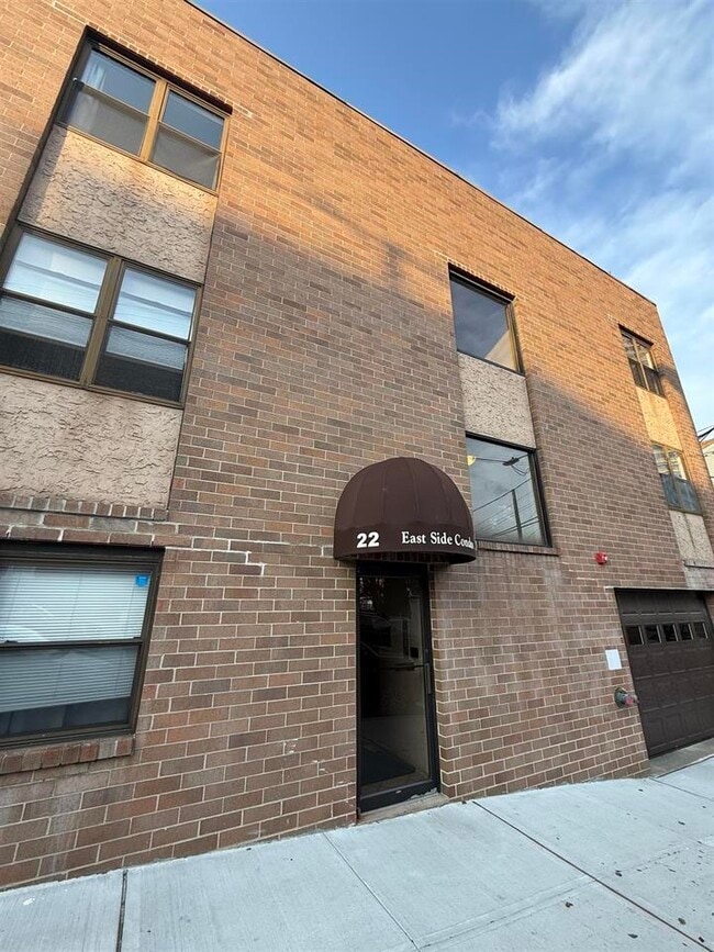 22 69th St