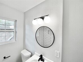 923 Fernwood Ave in Dallas, TX - Building Photo - Building Photo