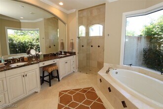1824 Crayton Rd in Naples, FL - Building Photo - Building Photo