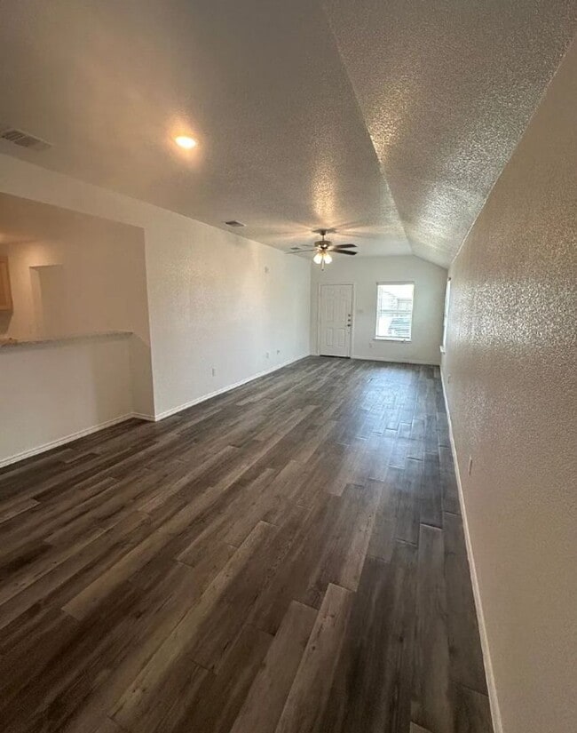 property at 3207 Stonewall Dr