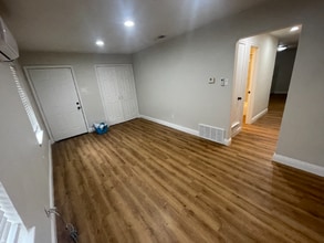 207 W South St in Kaufman, TX - Building Photo - Building Photo