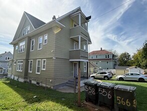 556 Hawley Ave in Bridgeport, CT - Building Photo - Building Photo
