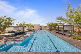 7120 E Kierland Blvd in Scottsdale, AZ - Building Photo - Building Photo