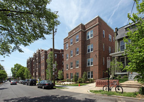 Dahlgreen Courts Apartments