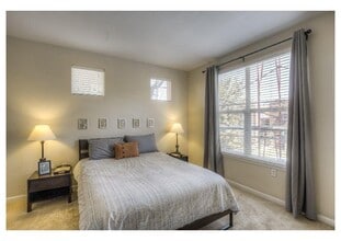 1747 N Pearl St, Unit #203 in Denver, CO - Foto de edificio - Building Photo