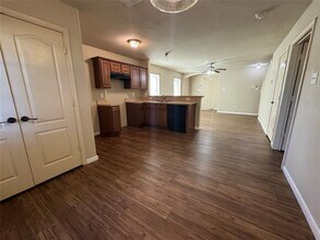 139 Cliff Height Cir in Dallas, TX - Building Photo - Building Photo