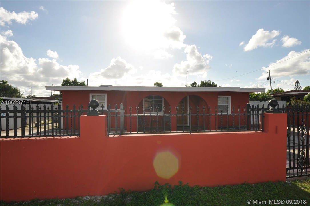 10440 NW 31st Ave in Miami, FL - Building Photo