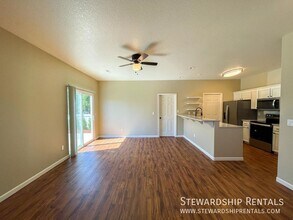 618 Camden Ln in Newberg, OR - Building Photo - Building Photo