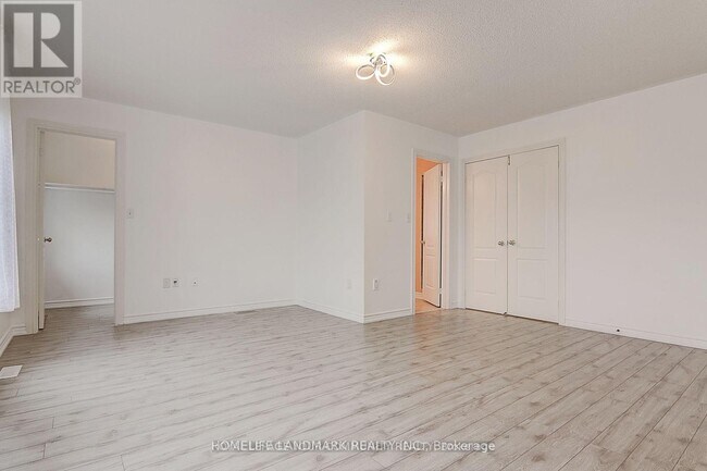 48 Kaitlin Dr in Richmond Hill, ON - Building Photo - Building Photo