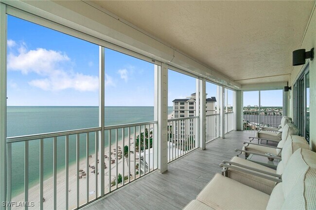 9051 Gulf Shore Dr in Naples, FL - Building Photo - Building Photo