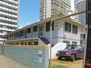 1916 Kahakai Dr in Honolulu, HI - Building Photo - Building Photo