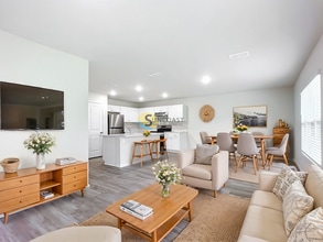 8 Wellwood Ln in Palm Coast, FL - Building Photo - Building Photo