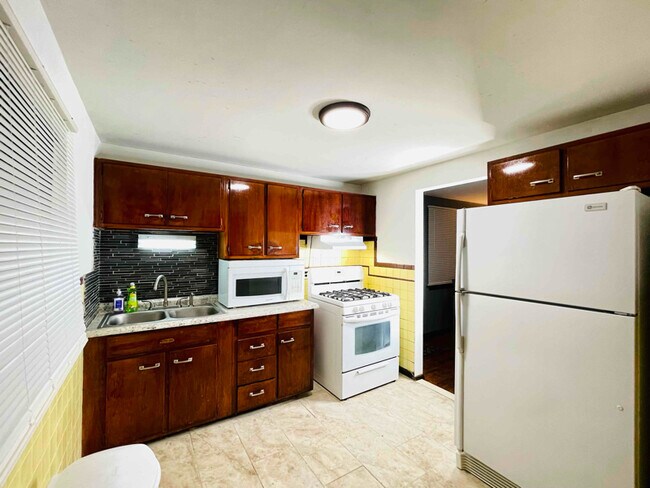 property at 714 8th St