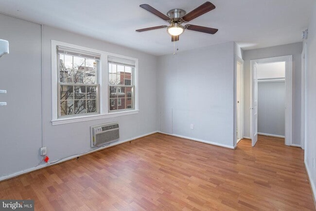 2415 Ontario Rd NW in Washington, DC - Building Photo - Building Photo