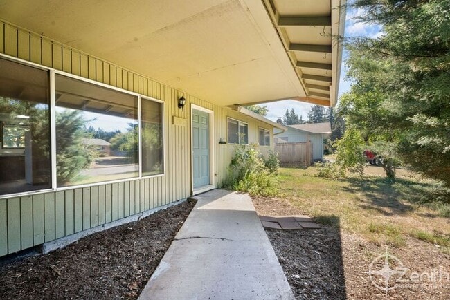 805 NE 122nd Ave in Vancouver, WA - Building Photo - Building Photo