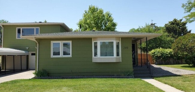 property at 240 Birchwood Dr