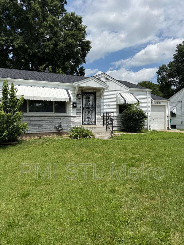 property at 1131 Darr Dr