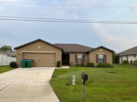 2709 SW 18th Ave in Cape Coral, FL - Building Photo