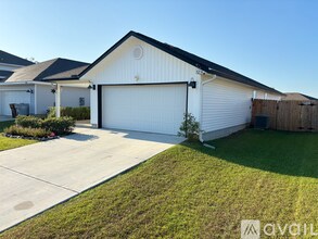 5236 Peach Dr in Milton, FL - Building Photo - Building Photo