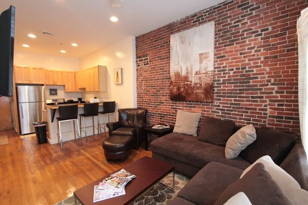 49-51-51 Temple Pl in Boston, MA - Building Photo