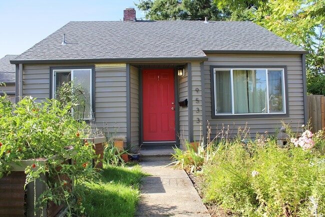 9533 N Buchanan Ave in Portland, OR - Building Photo - Building Photo