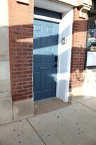 3000 W Belmont Ave in Chicago, IL - Building Photo