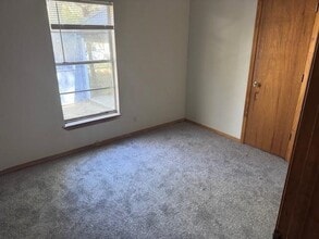 121 8th St SE in Paris, TX - Building Photo - Building Photo