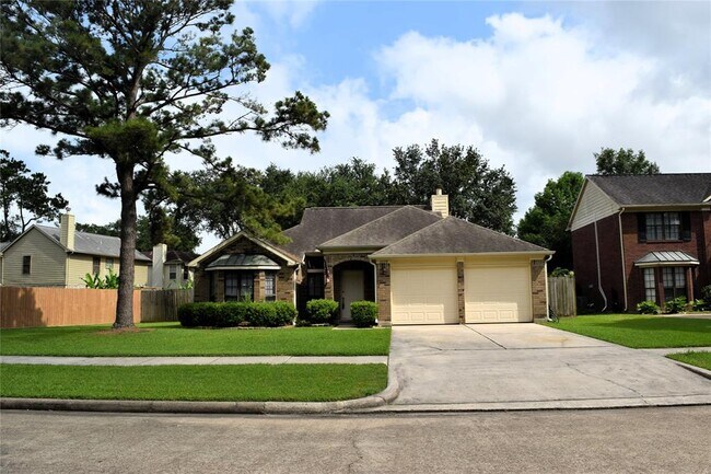 2029 Reef Dr in League City, TX - Building Photo - Building Photo