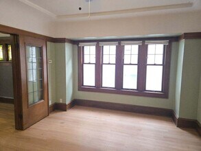 3913 N Farwell Ave in Shorewood, WI - Building Photo - Building Photo