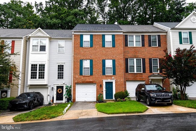 8417 Old Colony Dr S in Upper Marlboro, MD - Foto de edificio - Building Photo