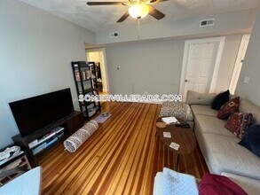 305 Highland Ave, Unit 2 in Somerville, MA - Foto de edificio - Building Photo