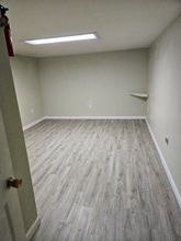 7132 7 Mile Rd in Racine, WI - Building Photo - Building Photo