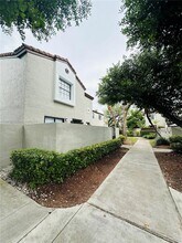 10425 SW 154th Ct in Miami, FL - Foto de edificio - Building Photo