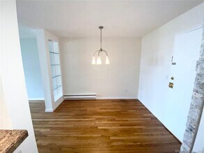 637 Cove Rd in Stamford, CT - Building Photo - Building Photo