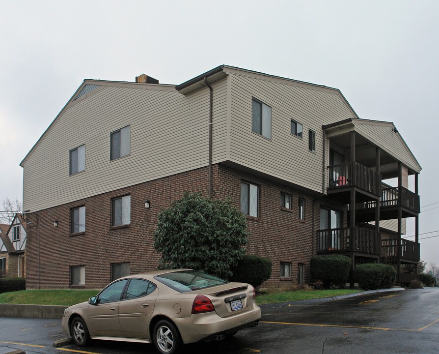 2947 Queen City Ave in Cincinnati, OH - Building Photo