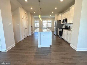 7585 Marston Way in Elkridge, MD - Building Photo - Building Photo