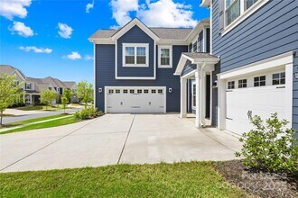 14917 Baldridge Dr in Huntersville, NC - Building Photo - Building Photo